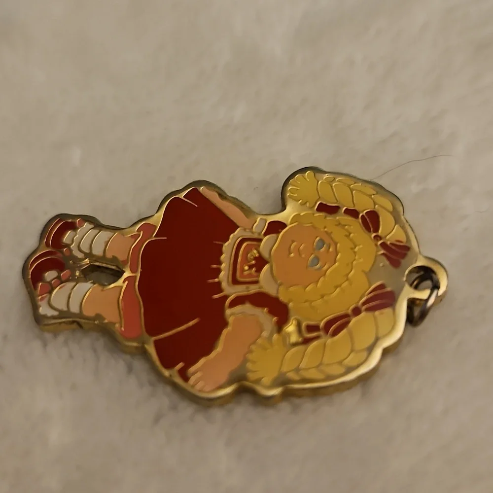 Vtg H. ELDON 1983 Cabbage Patch Doll Pendant